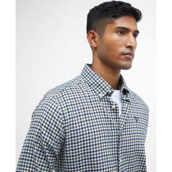 Barbour Finkle Tailored Shirt - Image 4